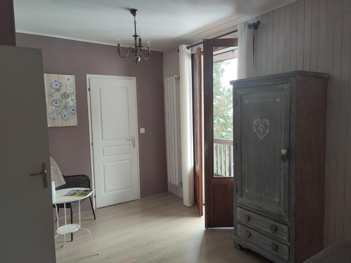La Maison du Chevalier Marat Extérieur photo