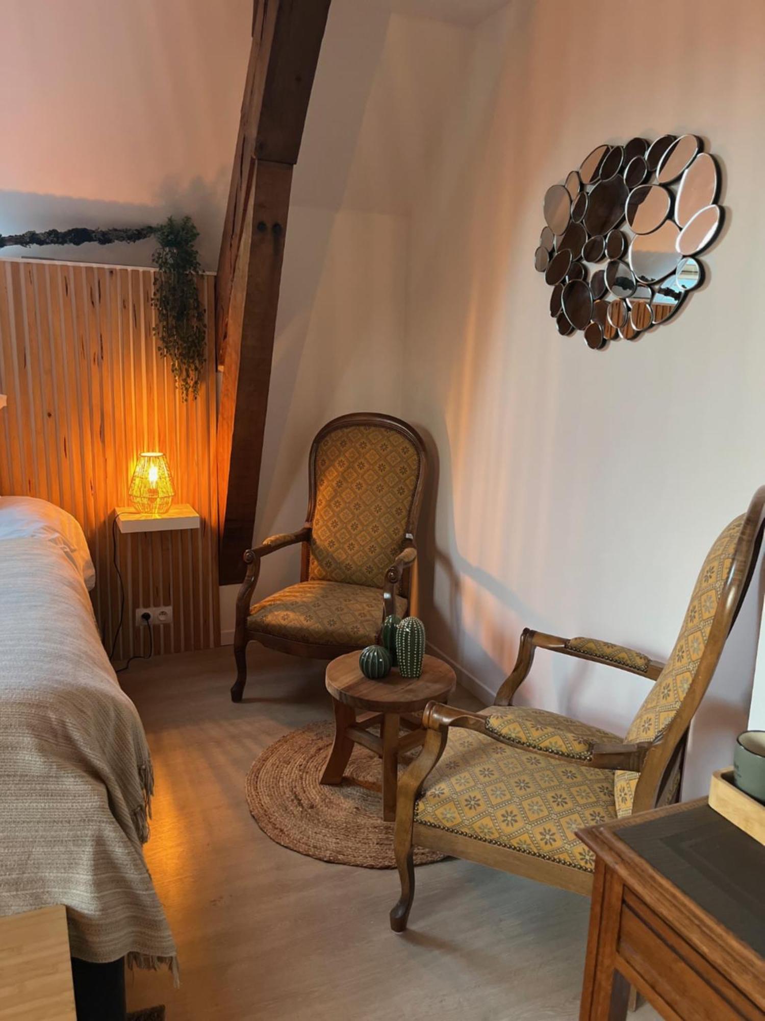 La Maison du Chevalier Marat Extérieur photo